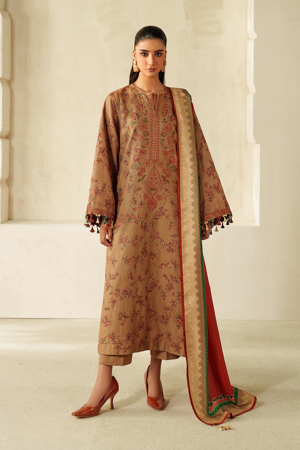 EMBROIDERED KHADDAR SF-4335