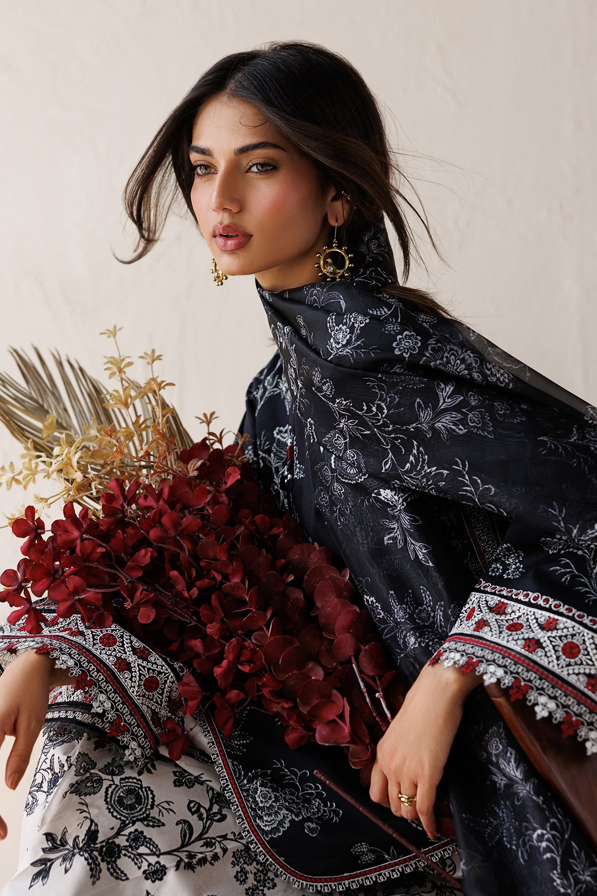 EMBROIDERED LAWN SF-4514