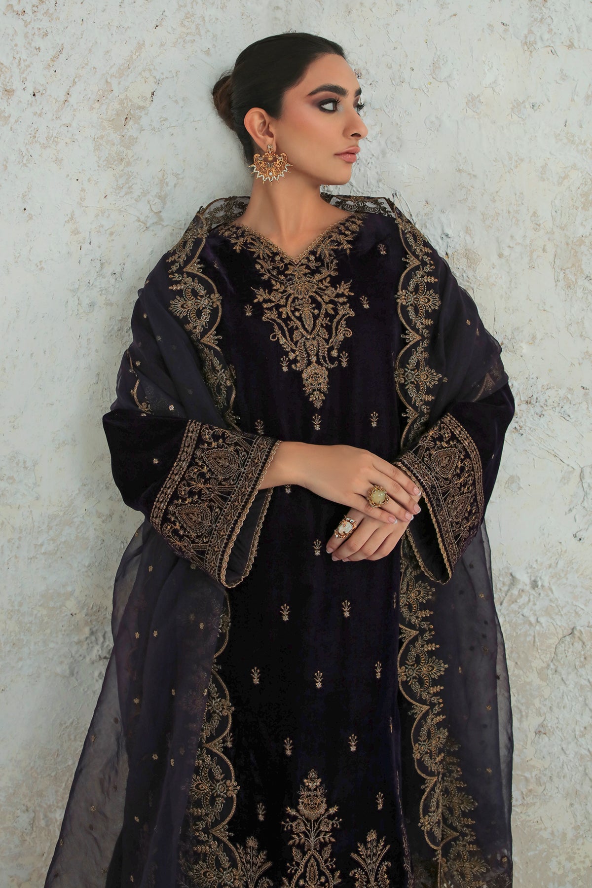 EMBROIDERED VELVET UF-239