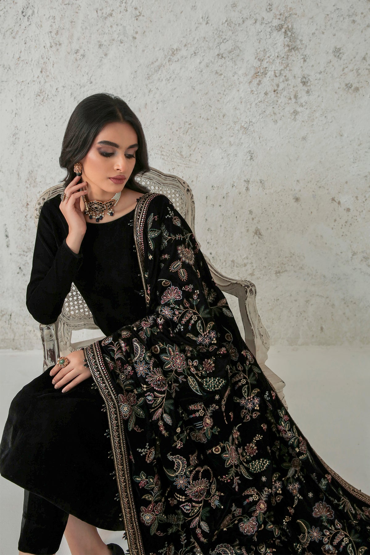 simple black velvet dress design Velvet dress design ideas | Black velvet dress designs | Trendy dress designs | Latest dress design ideas | Winter wear | Fancy dress design