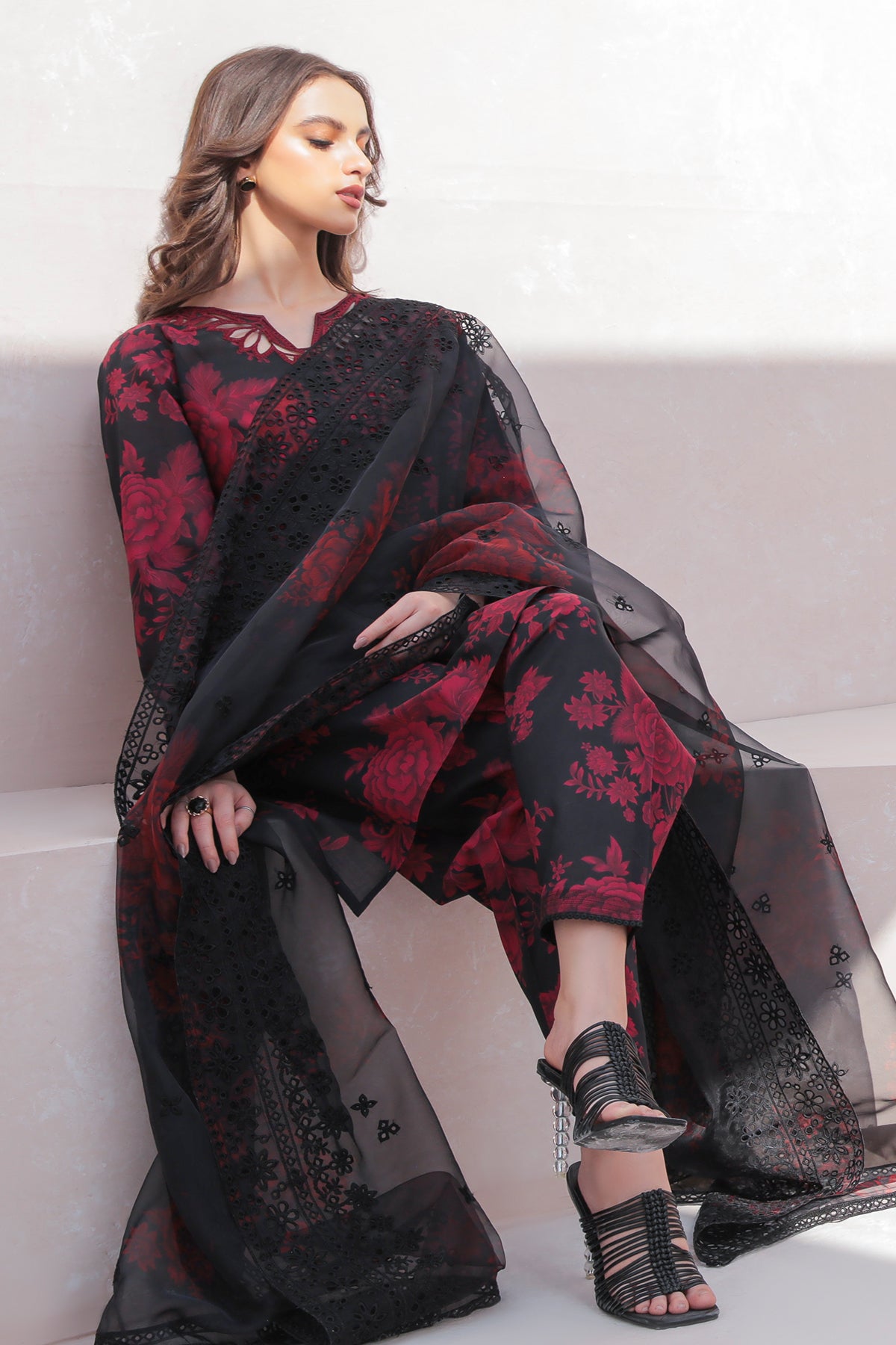 EMBROIDERED LAWN UF-327