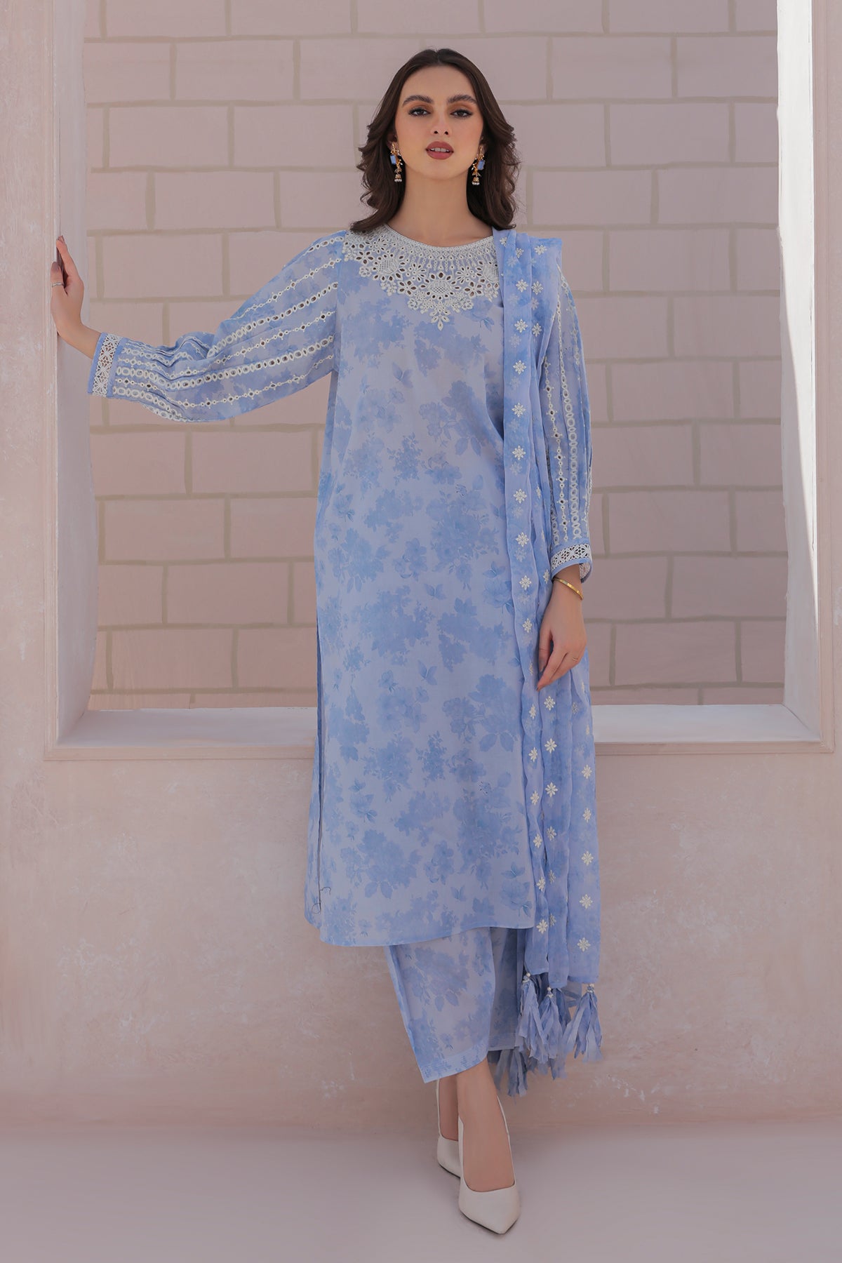 EMBROIDERED LAWN UF-329